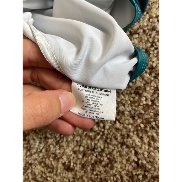 Living dead Leo/bodysuit size medium - Picture 5 of 6